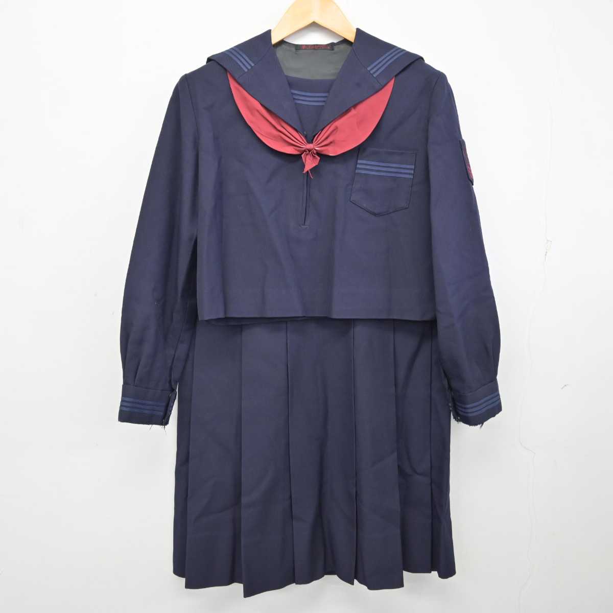 【中古】山梨県 山梨英和高等学校 女子制服 3点 (セーラー服・スカート) sf075865