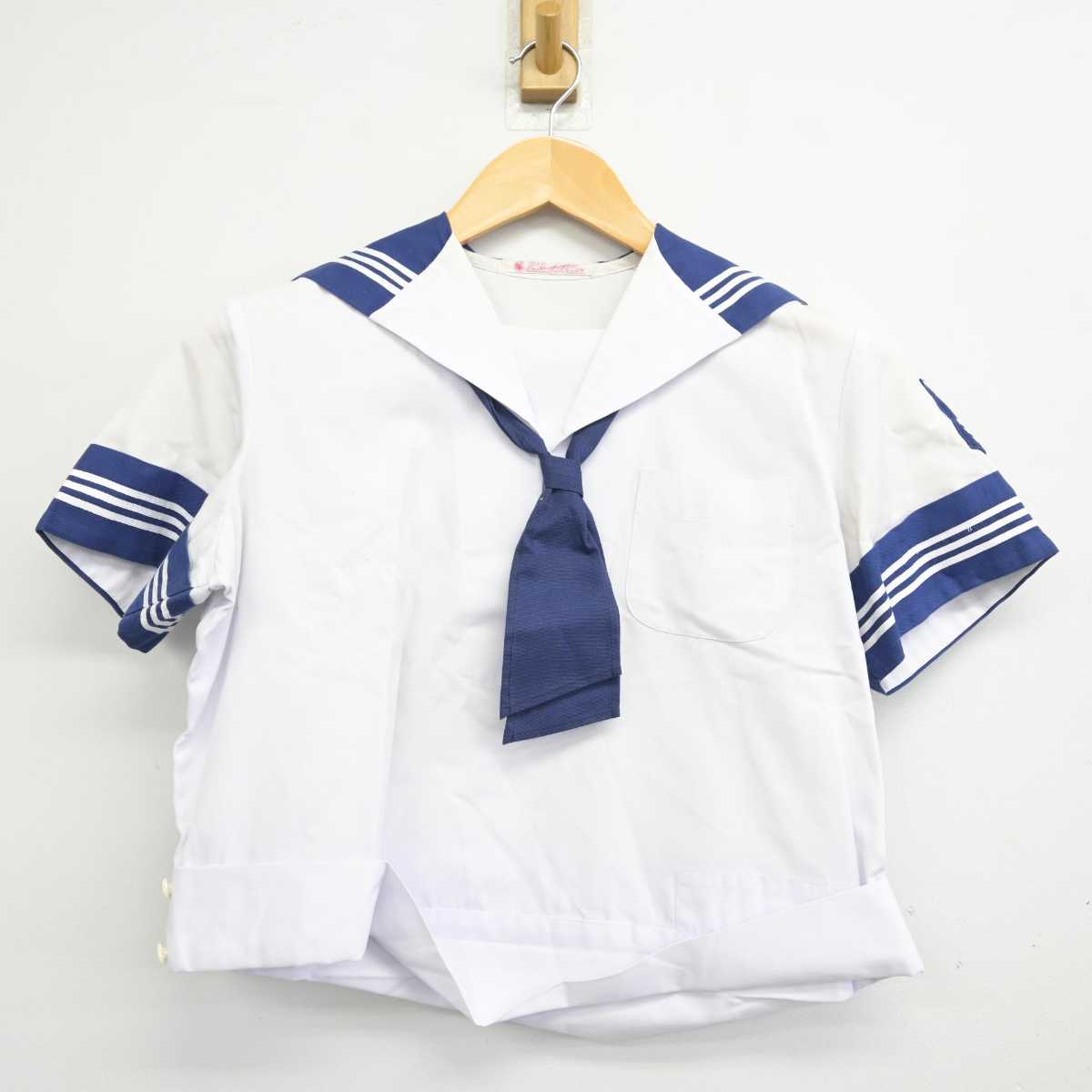 【中古】山梨県 山梨英和高等学校 女子制服 3点 (セーラー服・スカート) sf075866