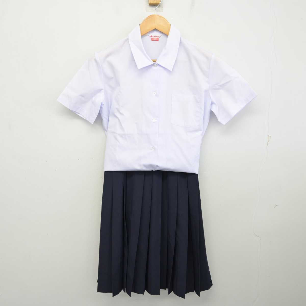 【中古】千葉県 松戸市立第五中学校 女子制服 2点 (シャツ・スカート) sf075905