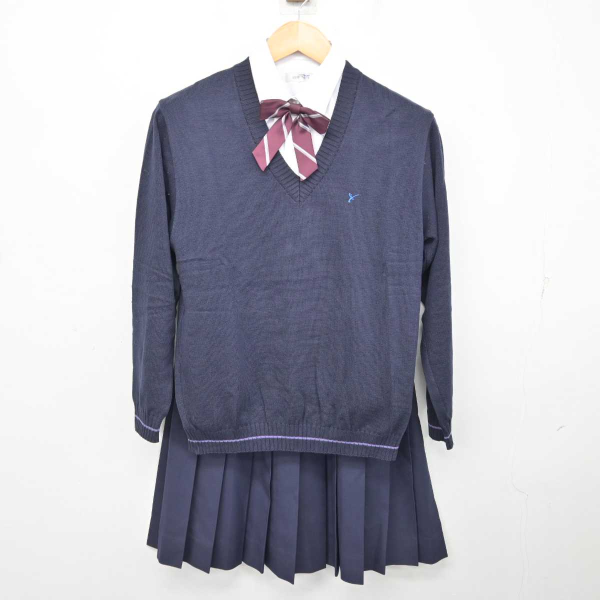 【中古】埼玉県 山村学園高等学校 女子制服 4点 (ニット・シャツ・スカート) sf075916