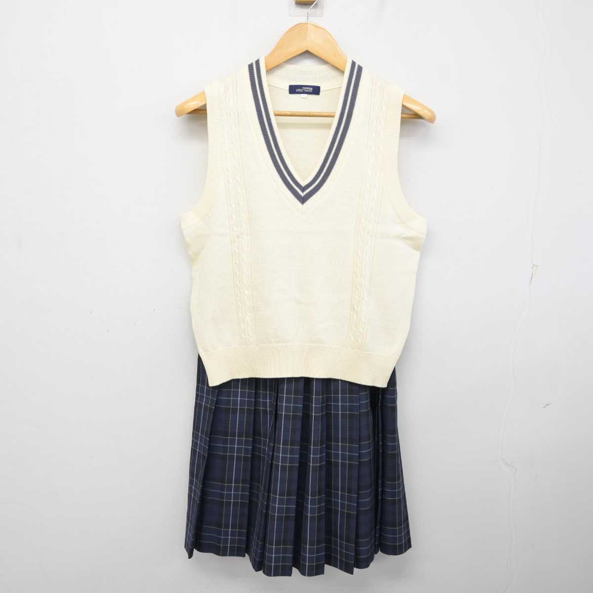 【中古】埼玉県 川越市立城南中学校 女子制服 2点 (ニットベスト・スカート) sf075921