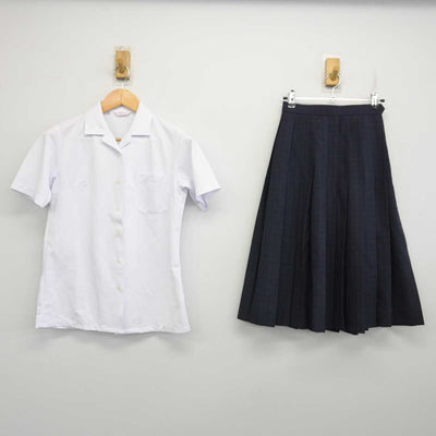 【中古】福岡県 福岡市内中学標準服 女子制服 2点 (シャツ・スカート) sf075935