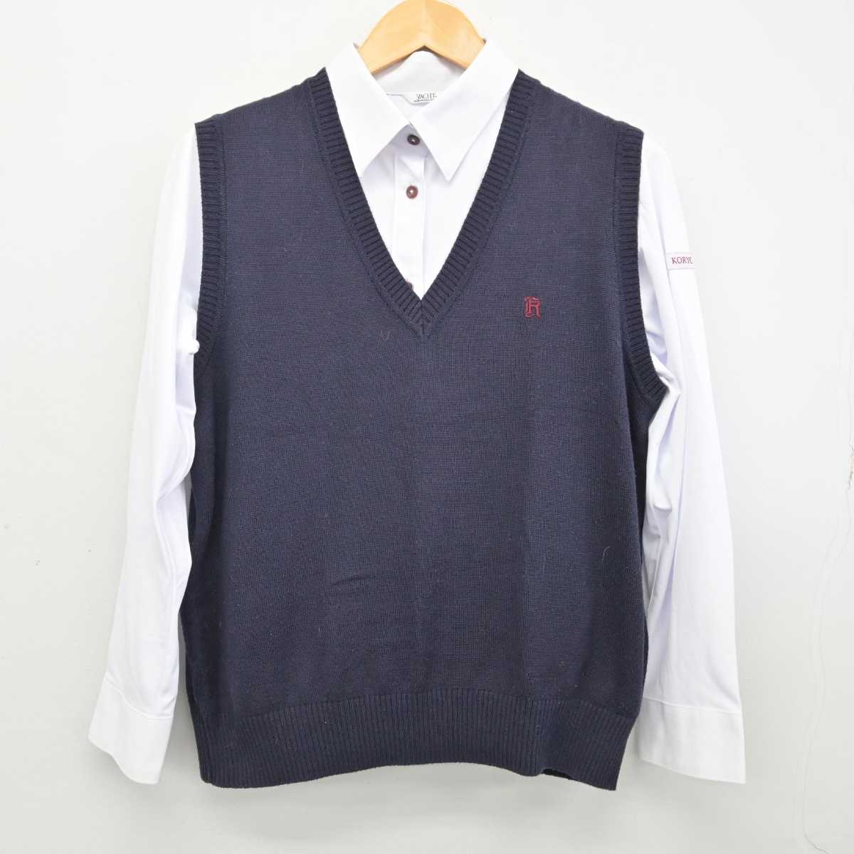 【中古】広島県 広陵高等学校 女子制服 2点 (ニットベスト・シャツ) sf075990