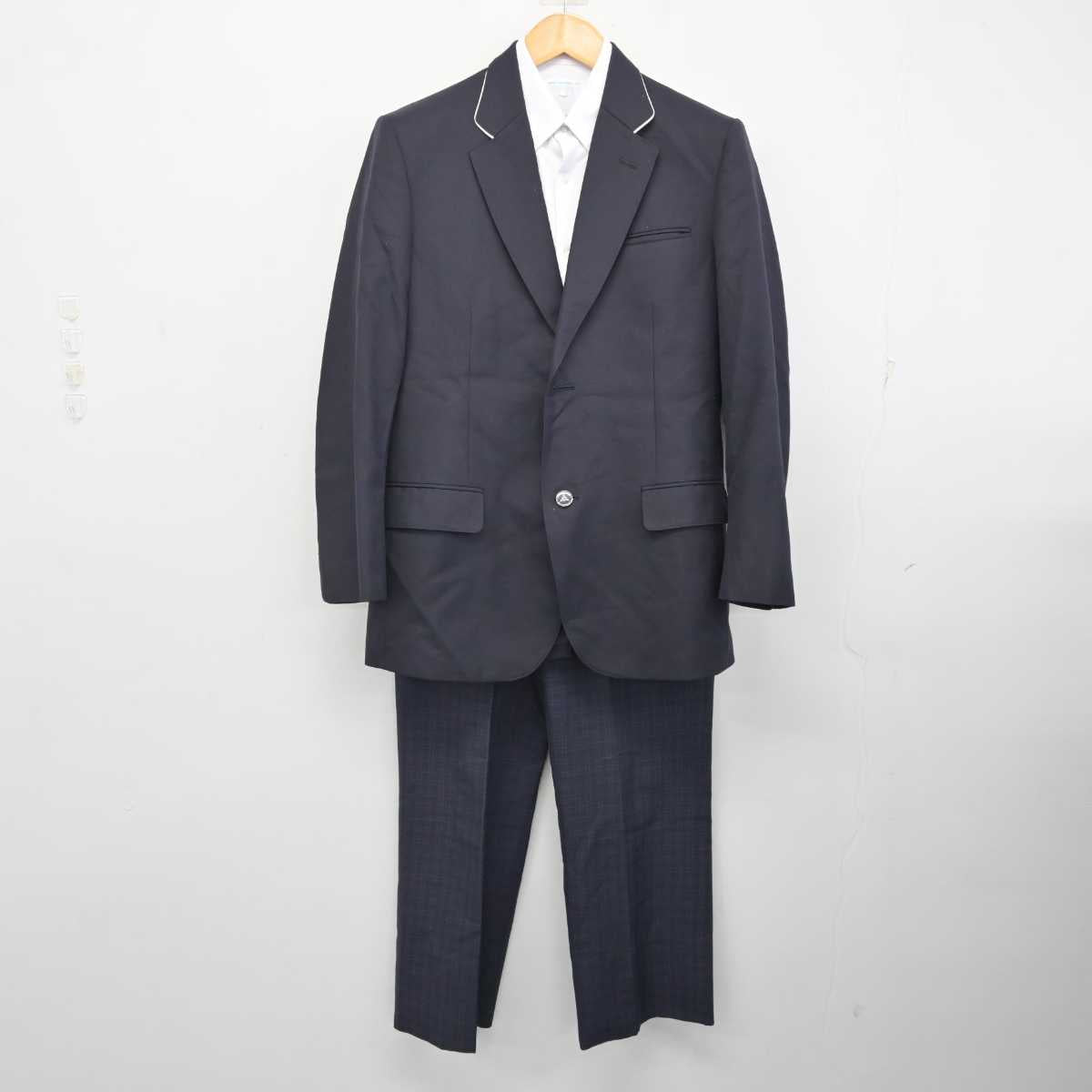 【中古】福岡県 福岡市内中学標準服 男子制服 3点 (ブレザー・シャツ・ズボン) sf076085