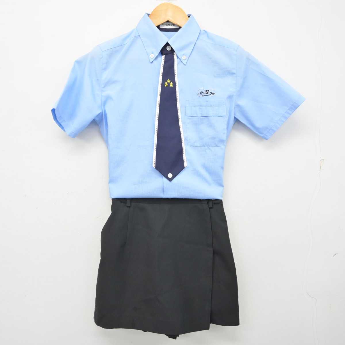 【中古】青森県 八戸理容美容専門学校 女子制服 2点 (シャツ・スカート) sf076219