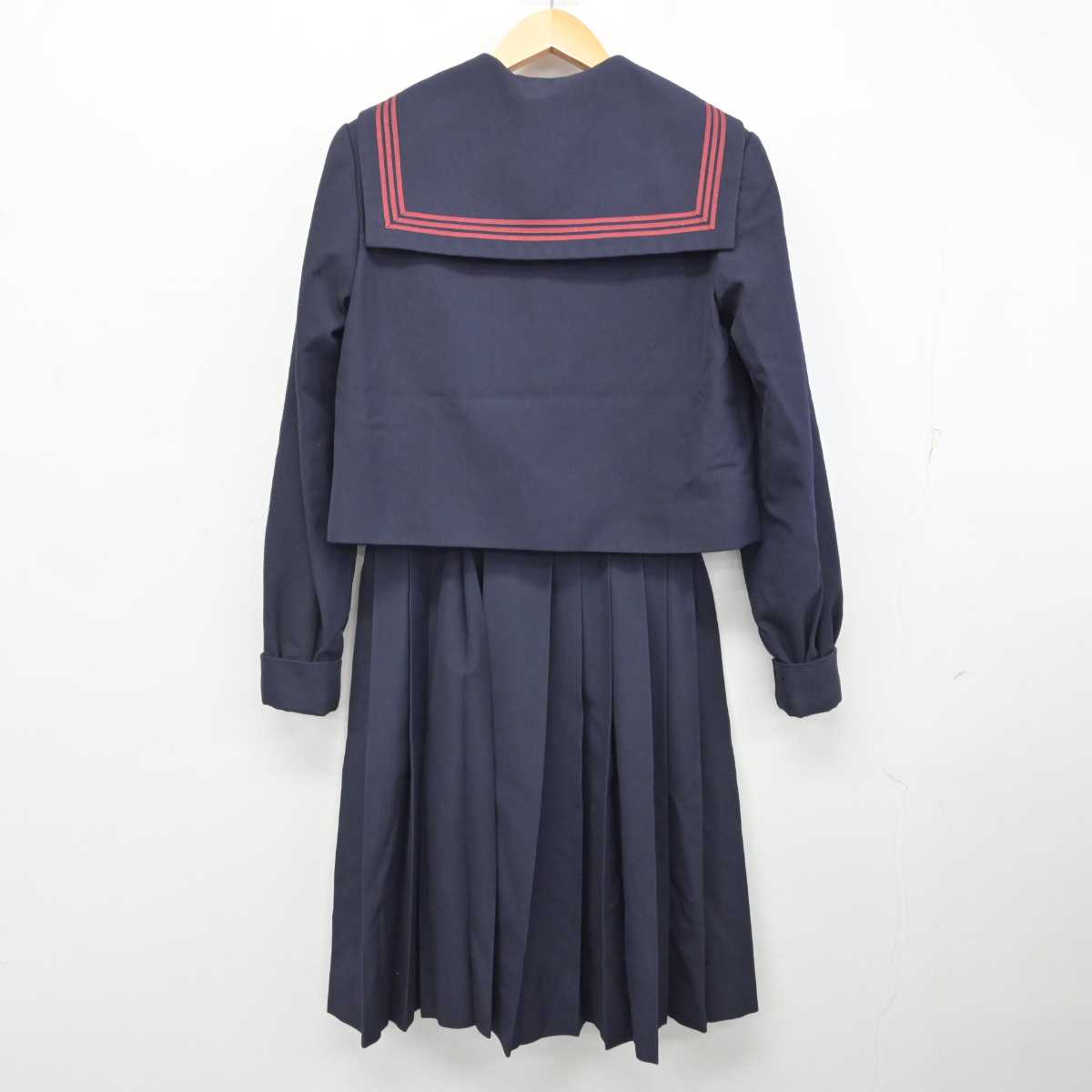 【中古】埼玉県 大成中学校 女子制服 4点 (セーラー服・ニット・スカート) sf076414