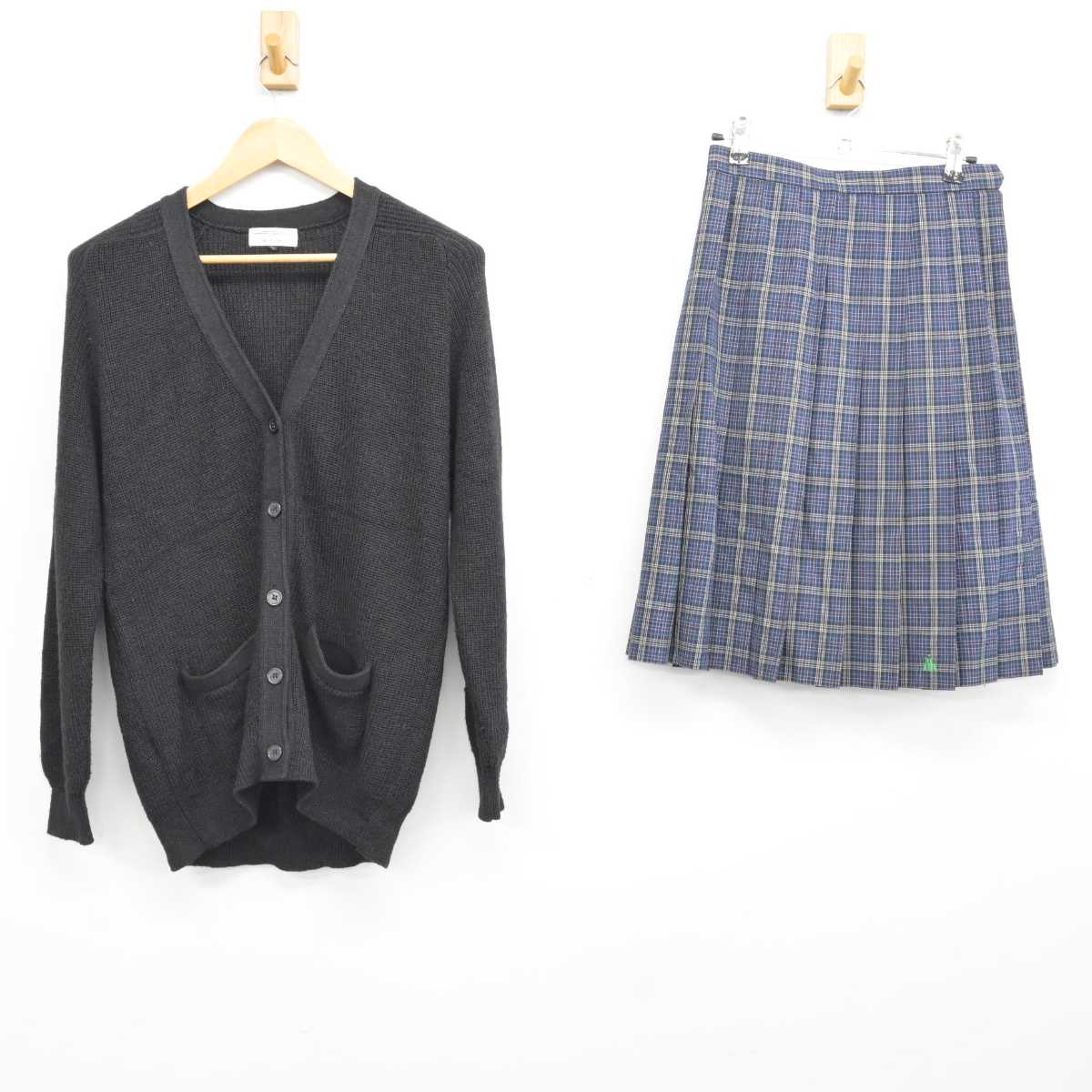 【中古】福岡県 八女学院中学・高等学校 女子制服 2点 (ニット・スカート) sf076426