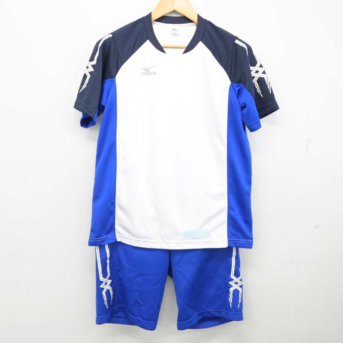 【中古】福岡県 八女学院中学・高等学校 女子制服 2点 (体操服 上・体操服 下) sf076429