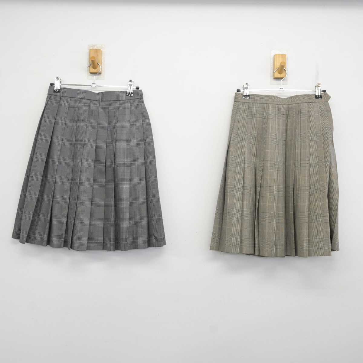 【中古】岐阜県 岐阜工業高等学校 女子制服 4点 (ブレザー・スカート) sf076438