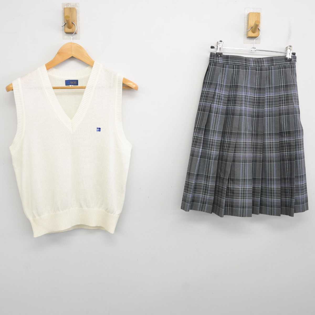 【中古】埼玉県 叡明高等学校 女子制服 2点 (ニットベスト・スカート) sf076452