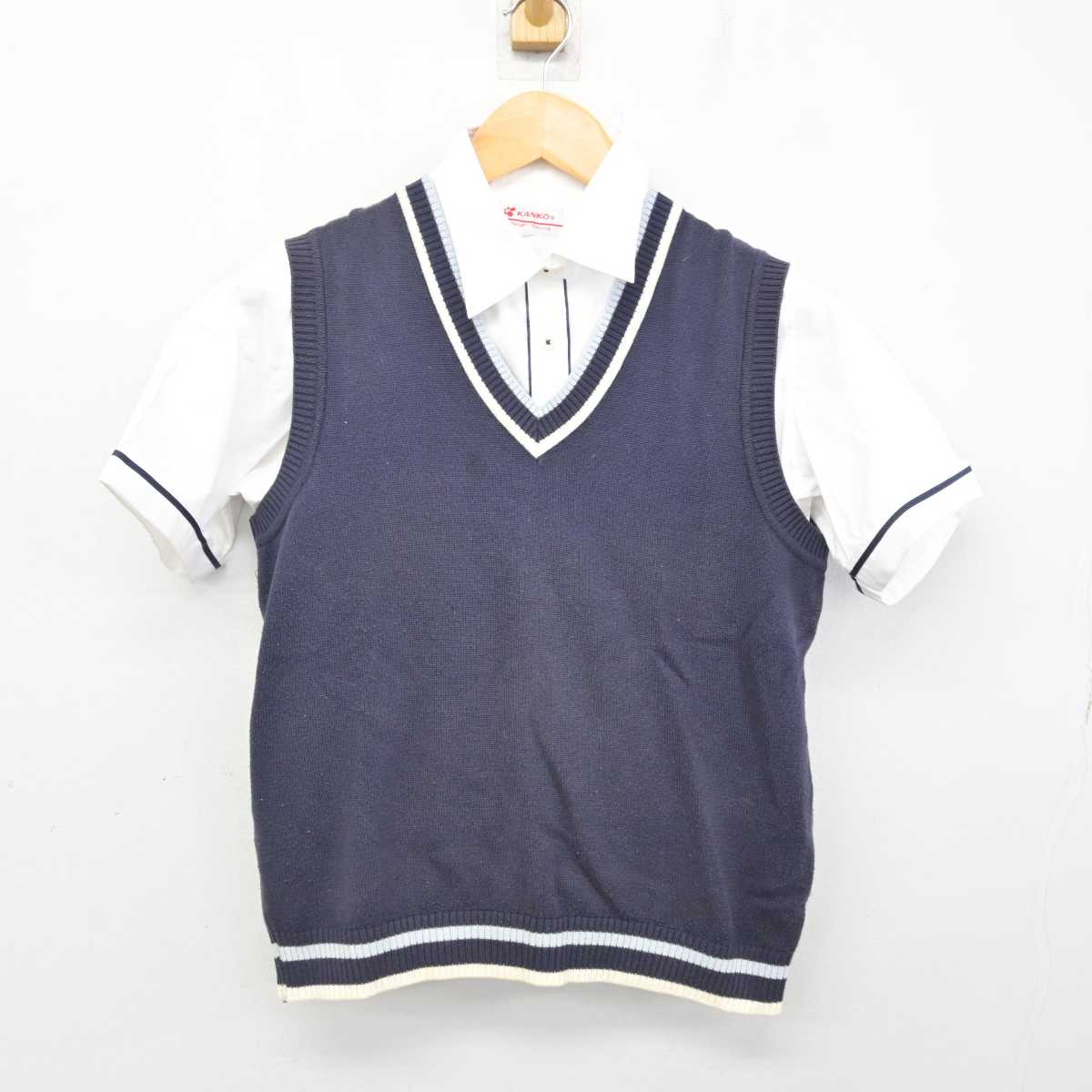 【中古】福島県 ふたば未来学園高等学校 女子制服 2点 (ニットベスト・シャツ) sf076498