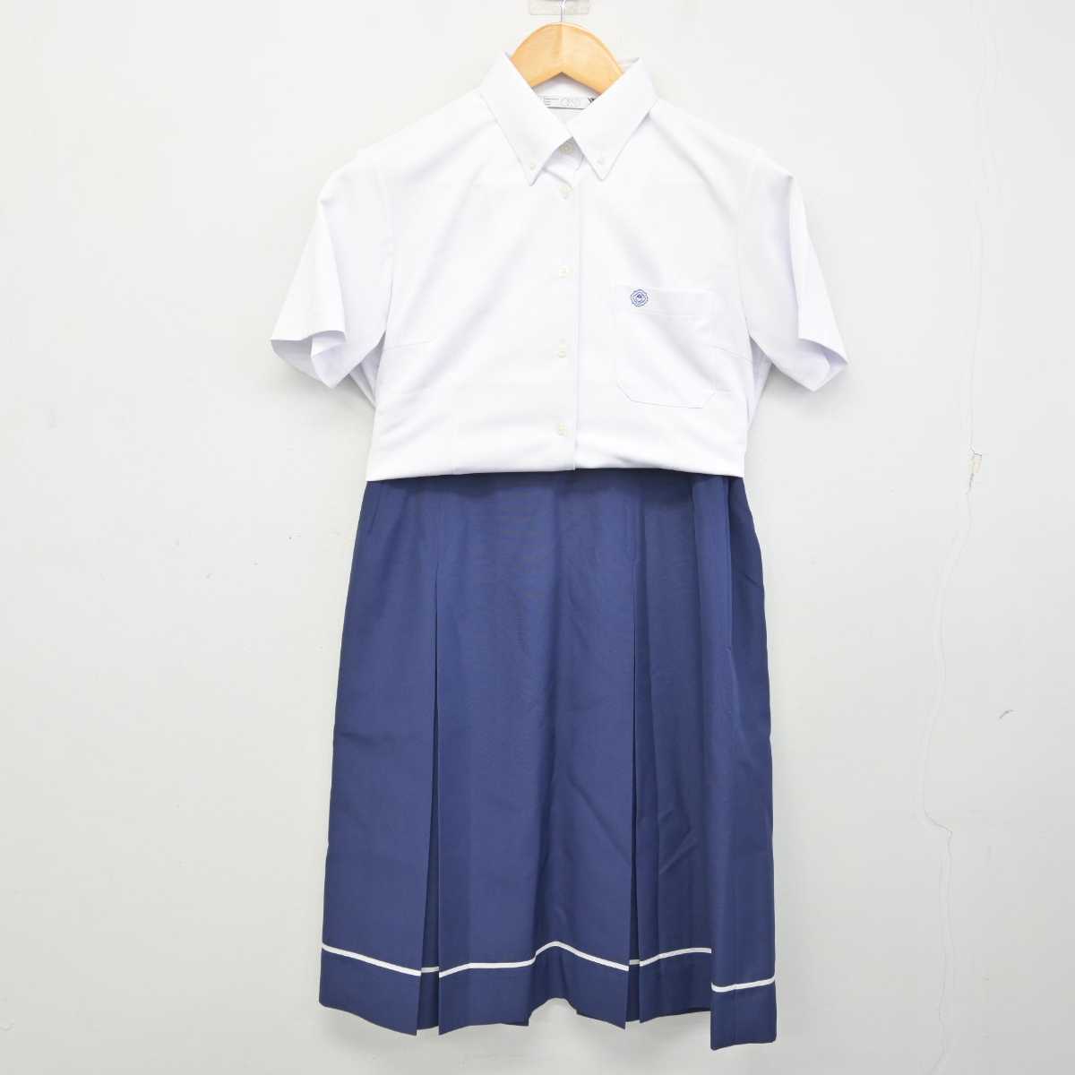 【中古】福岡県 久留米信愛高等学校 女子制服 3点 (シャツ・スカート) sf076530