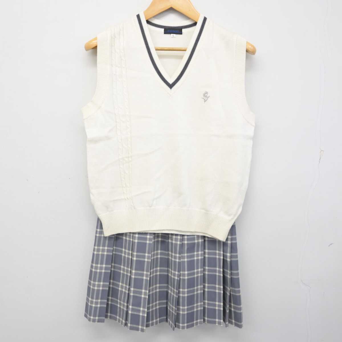 【中古】神奈川県 相模女子大学高等部 女子制服 2点 (ニットベスト・スカート) sf076552