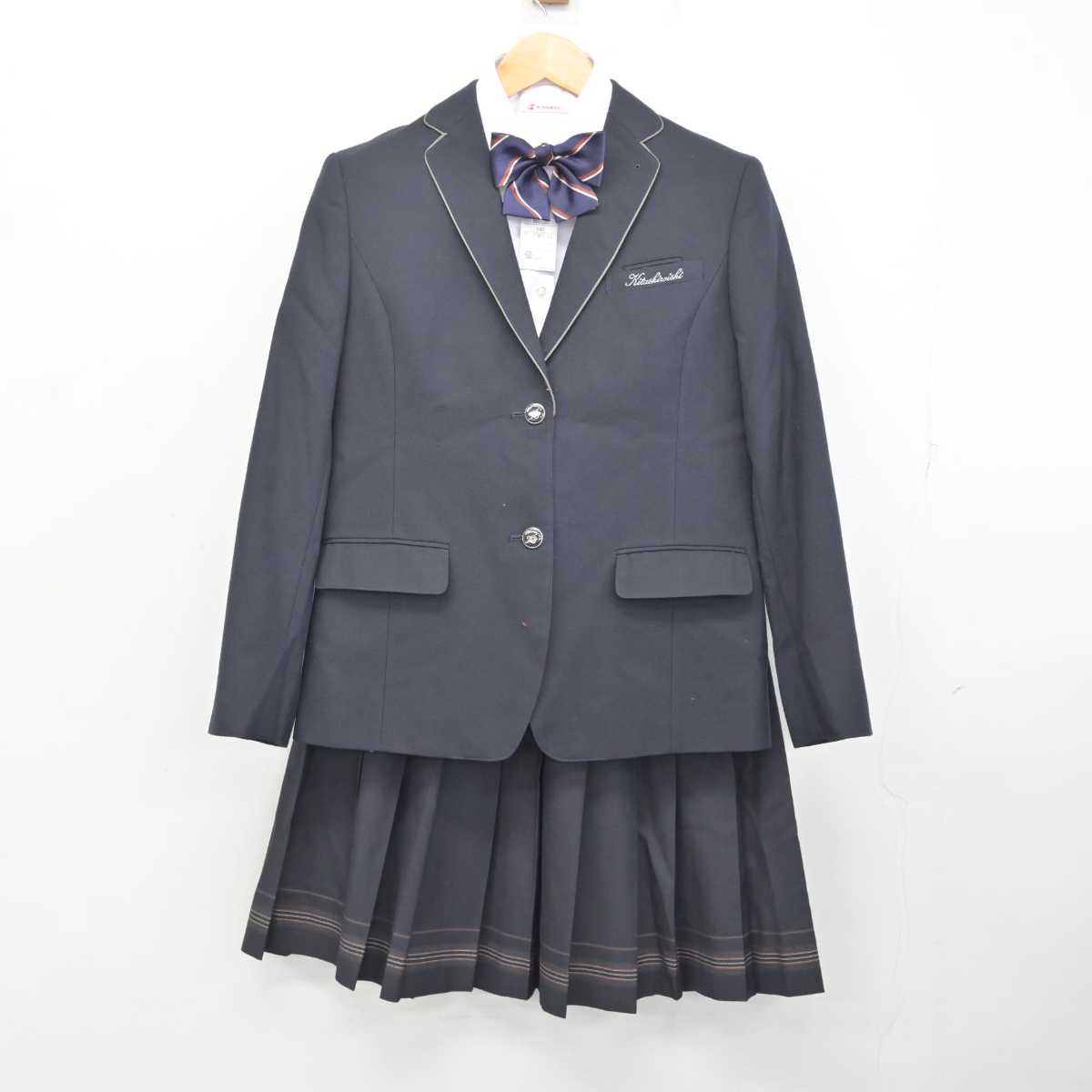 【中古】北海道 北白石中学校 女子制服 4点 (ブレザー・シャツ・スカート) sf076569