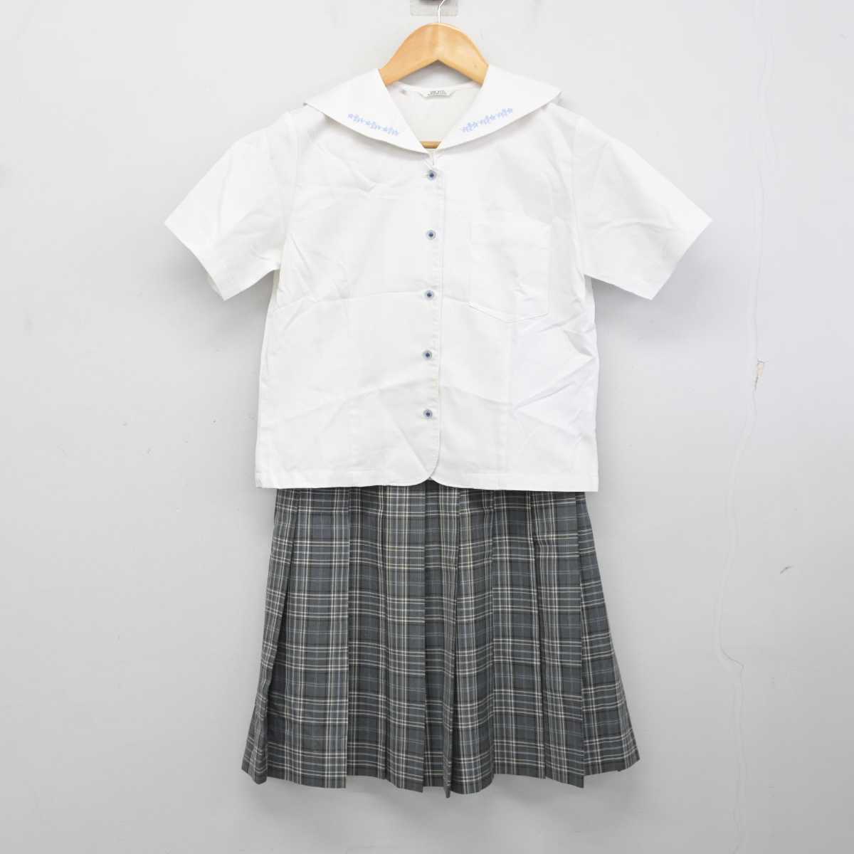 【中古】北海道 北海道大麻高等学校 女子制服 2点 (ブラウス・スカート) sf076589