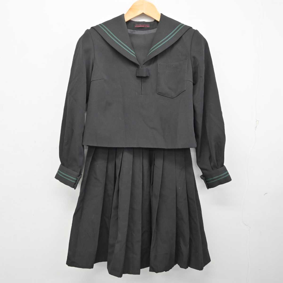 【中古】山梨県 吉田中学校 女子制服 2点 (セーラー服・スカート) sf076628