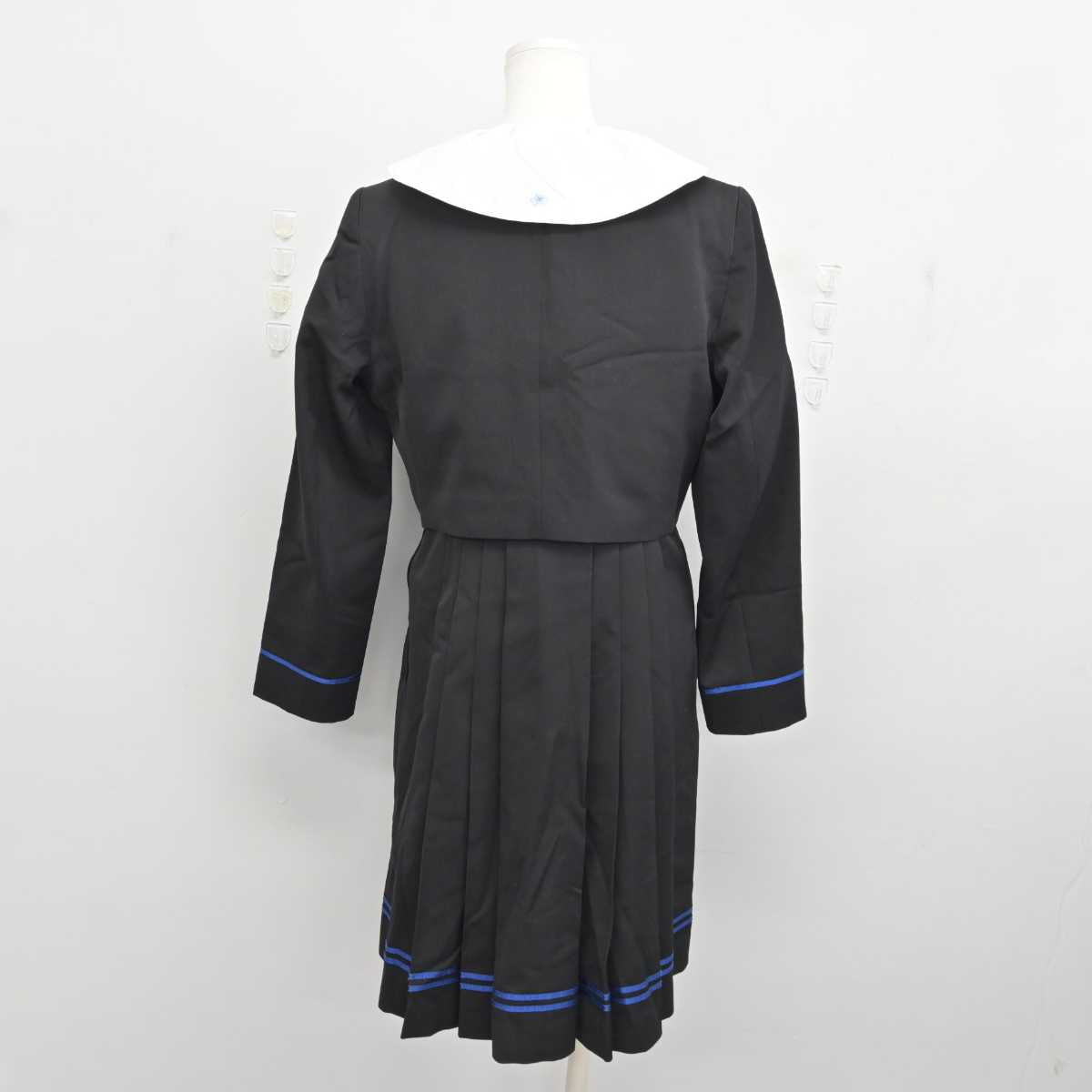 【中古】東京都 瀧野川女子学園中学高等学校 女子制服 5点 (ブレザー・ジャンパースカート・シャツ) sf076658