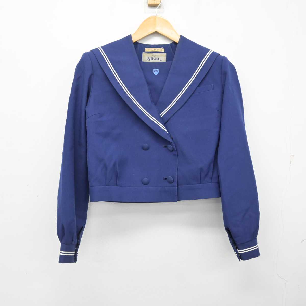 【中古】山口県 黒石中学校 女子制服 2点 (セーラー服・スカート) sf076733