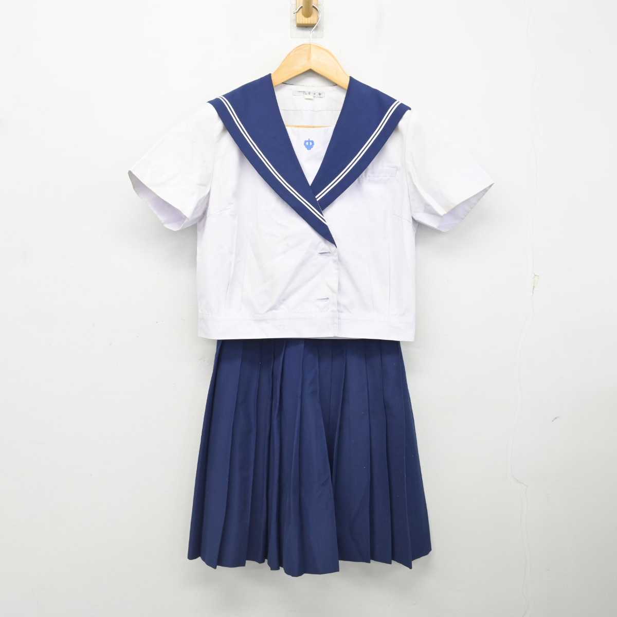 【中古】山口県 黒石中学校 女子制服 3点 (セーラー服・スカート) sf076734