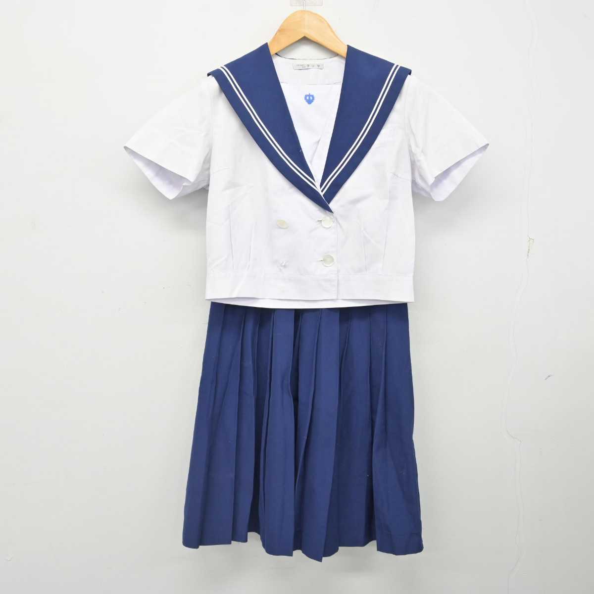 【中古】山口県 黒石中学校 女子制服 2点 (セーラー服・スカート) sf076735