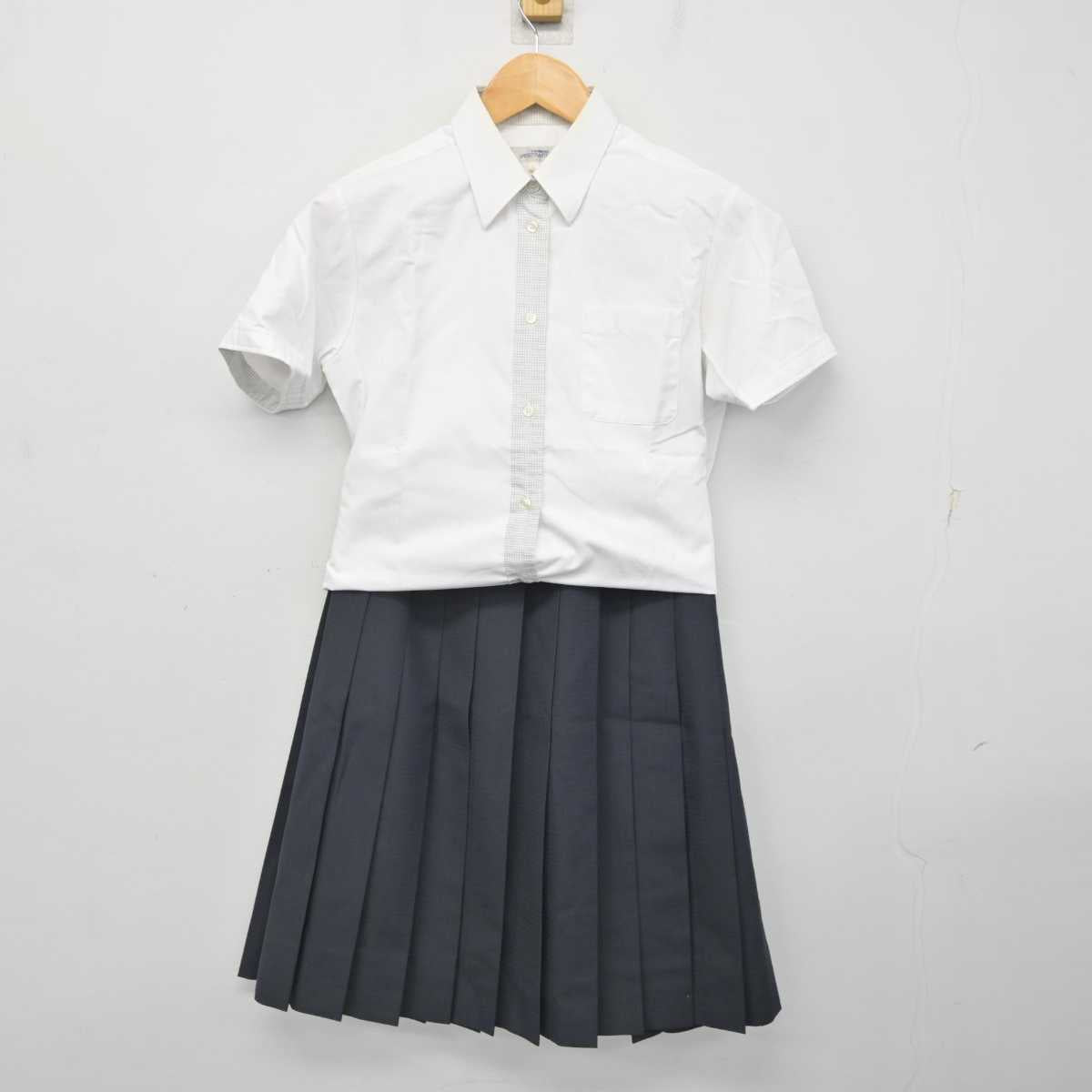 【中古】福岡県 福岡大学附属大濠高等学校 女子制服 3点 (シャツ・スカート) sf076817