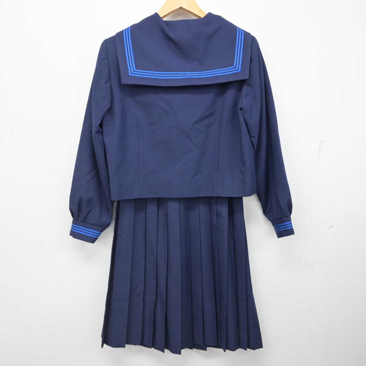 【中古】千葉県 野田市立岩名中学校 女子制服 3点 (セーラー服・スカート) sf076825