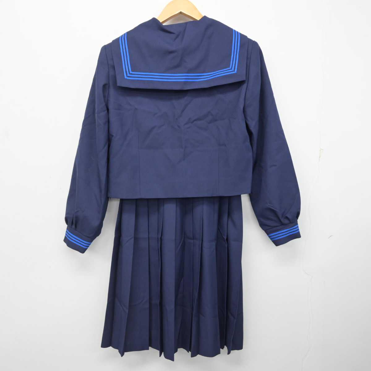 【中古】千葉県 野田市立岩名中学校 女子制服 3点 (セーラー服・スカート) sf076826