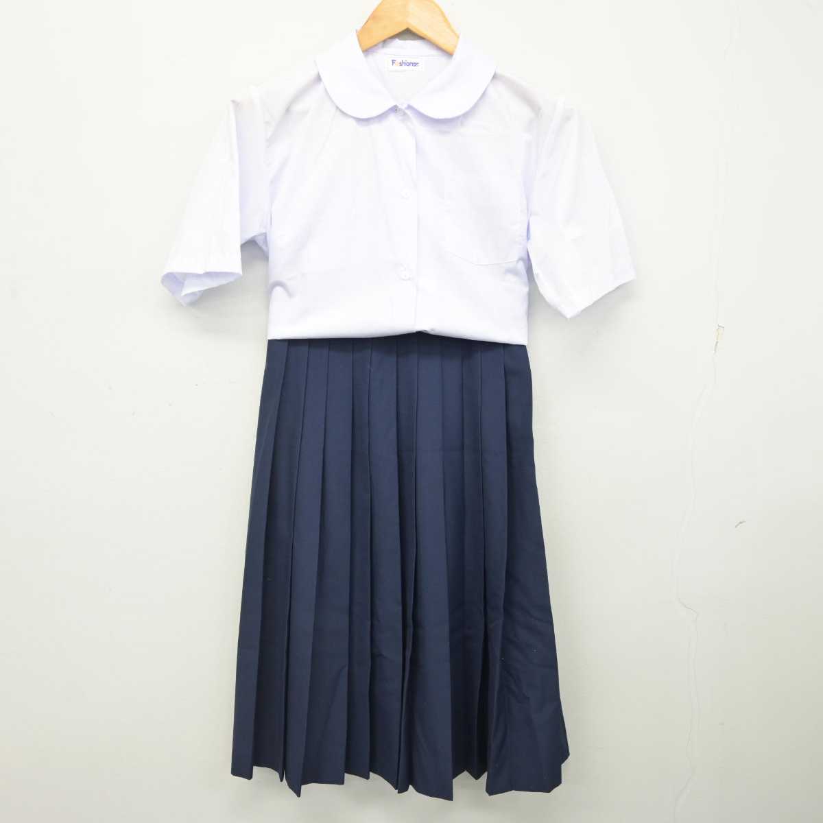 【中古】千葉県 野田市立岩名中学校 女子制服 2点 (シャツ・スカート) sf076828