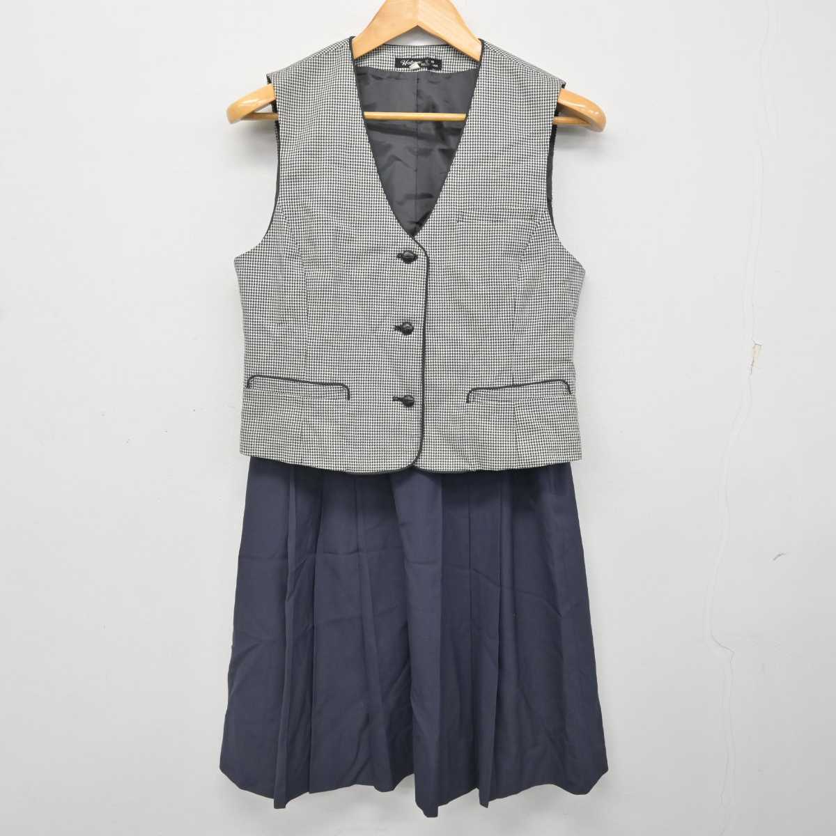 【中古】宮崎県 佐土原高等学校 女子制服 2点 (ベスト・スカート) sf076840