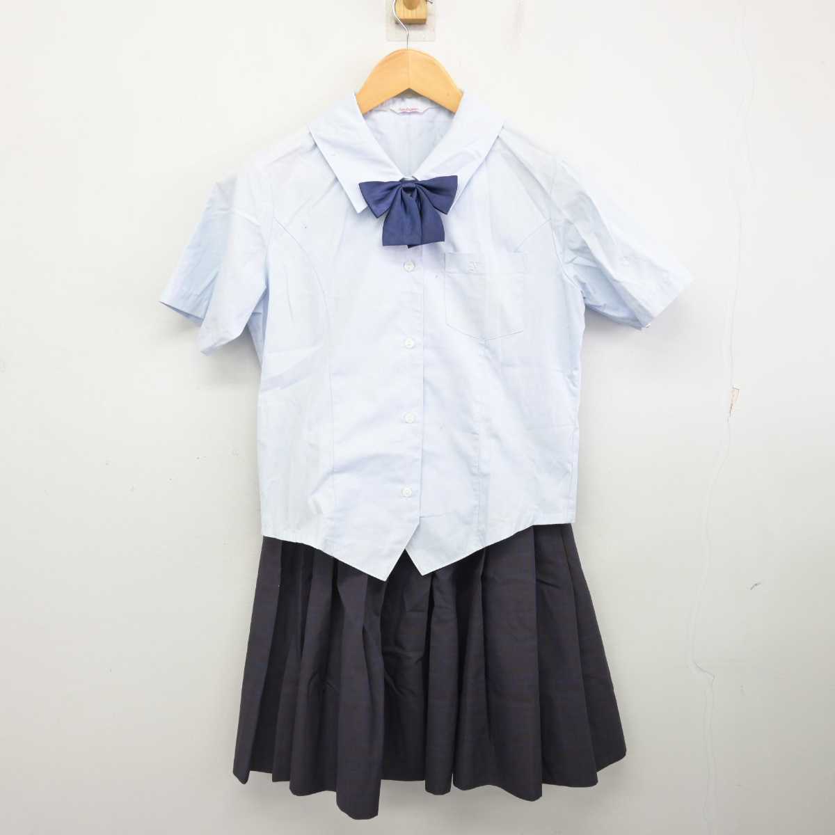 【中古】熊本県 熊本西高等学校 女子制服 4点 (シャツ・スカート) sf076901