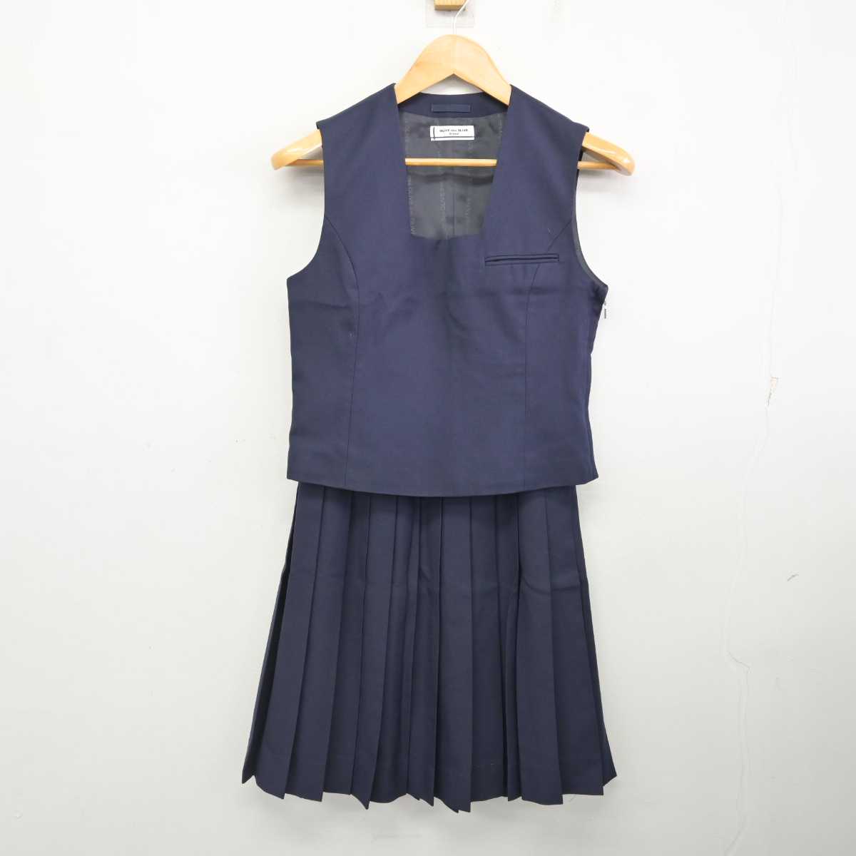 【中古】北海道 北広島市立西の里中学校 女子制服 4点 (ブレザー・ベスト・スカート) sf076903