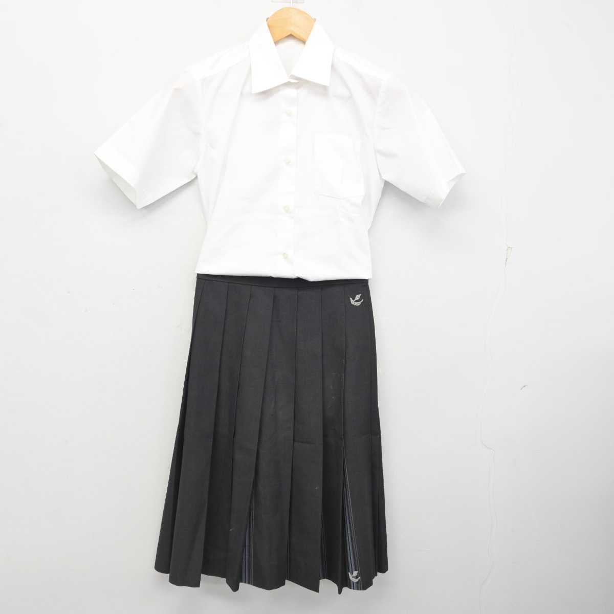 【中古】福岡県 福翔高等学校 女子制服 3点 (シャツ・シャツ・スカート) sf076948