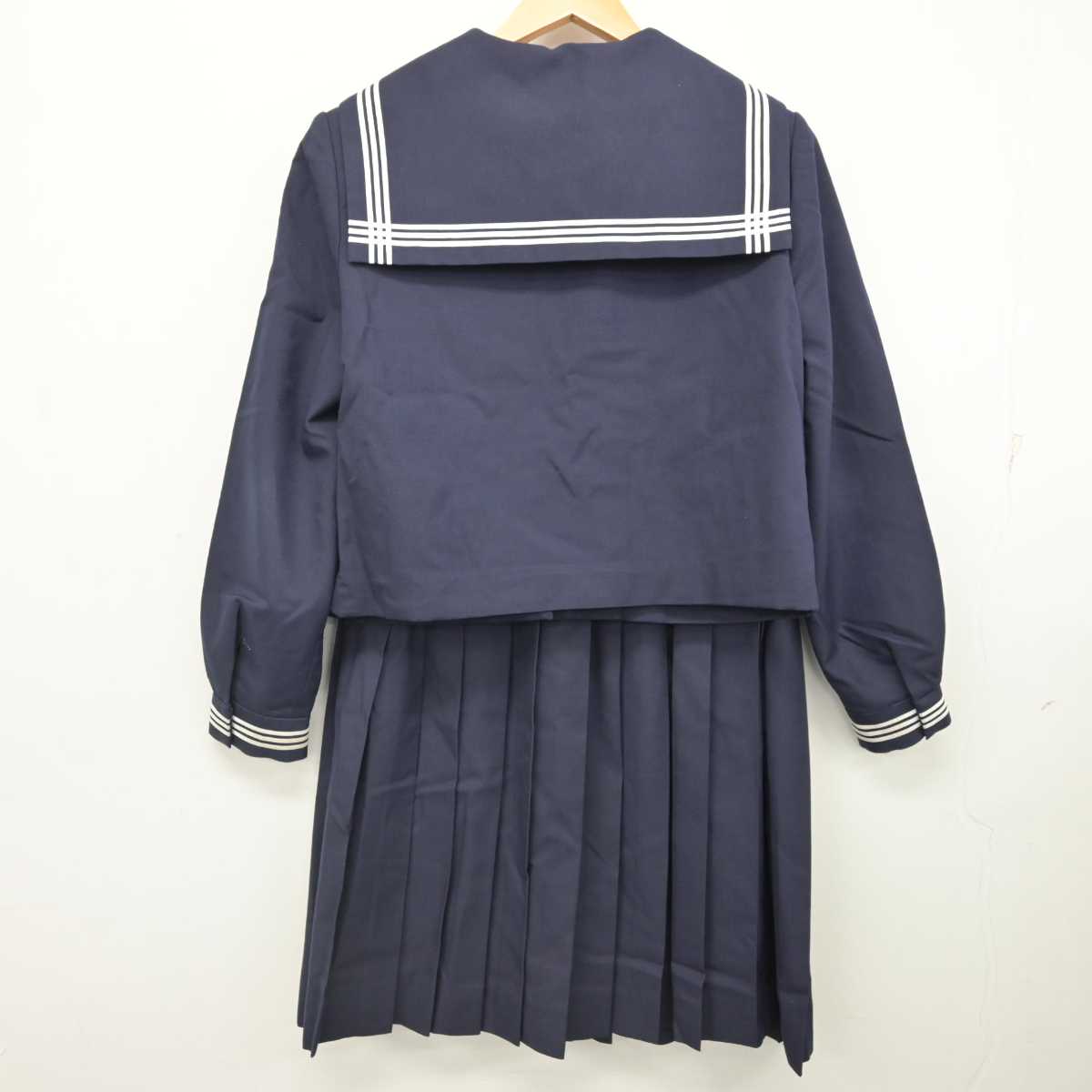 【中古】青森県 八戸商業高等学校 女子制服 3点 (セーラー服・スカート) sf076979