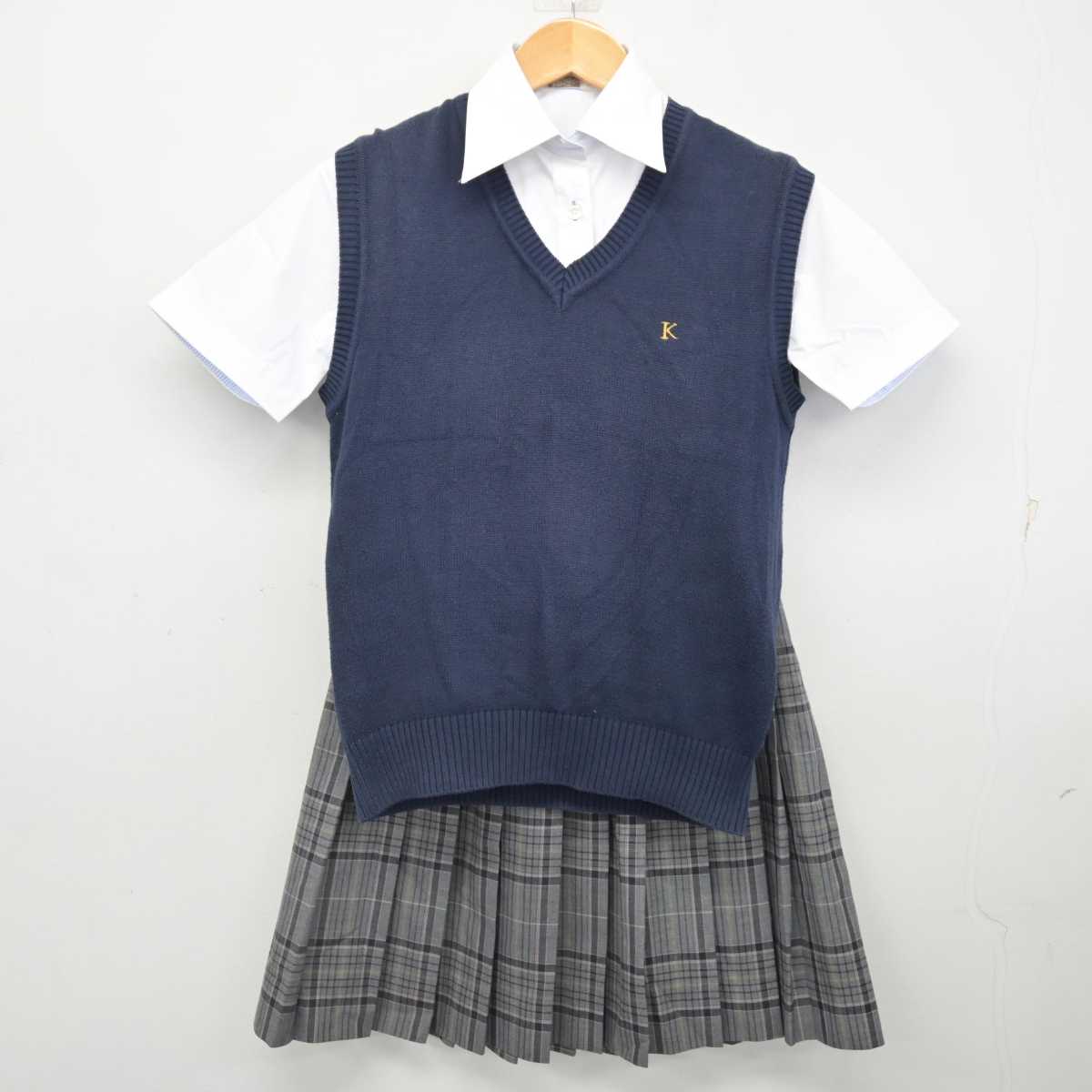 【中古】東京都 関東第一高等学校 女子制服 3点 (ニットベスト・シャツ・スカート) sf076982