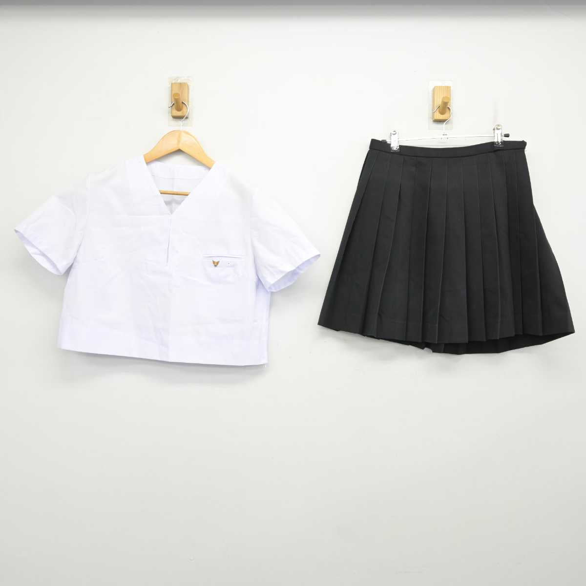 【中古】北海道 苫小牧西高等学校 女子制服 3点 (セーラー服・スカート) sf077003