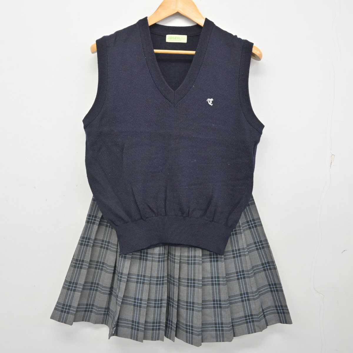 【中古】宮城県 多賀城高等学校 女子制服 2点 (ニットベスト・スカート) sf077005