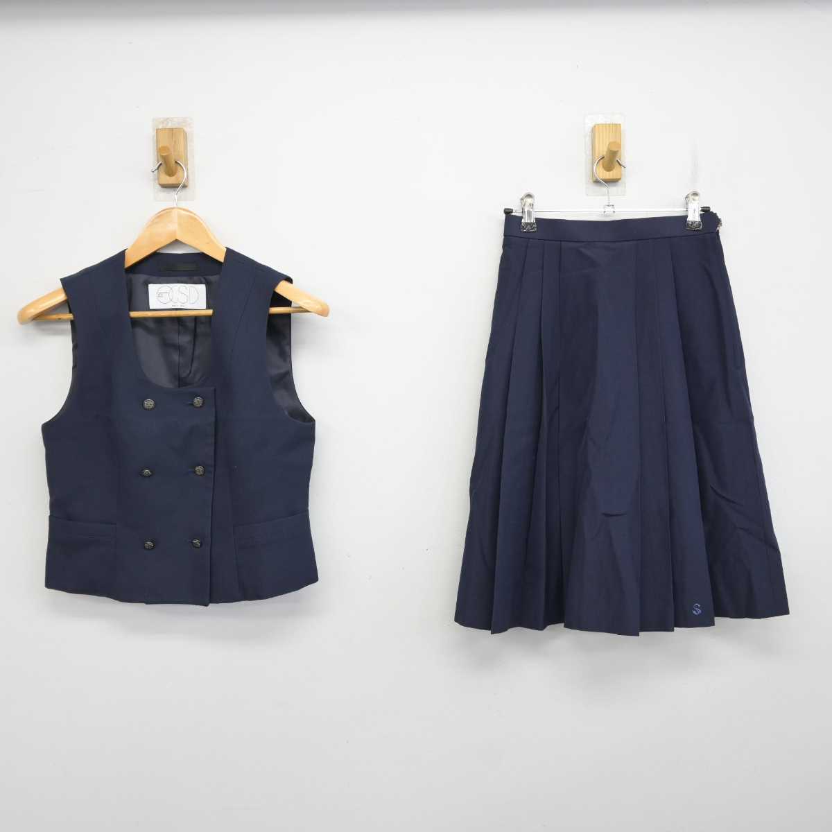 【中古】岡山県 総社高等学校 女子制服 2点 (ベスト・スカート) sf077024