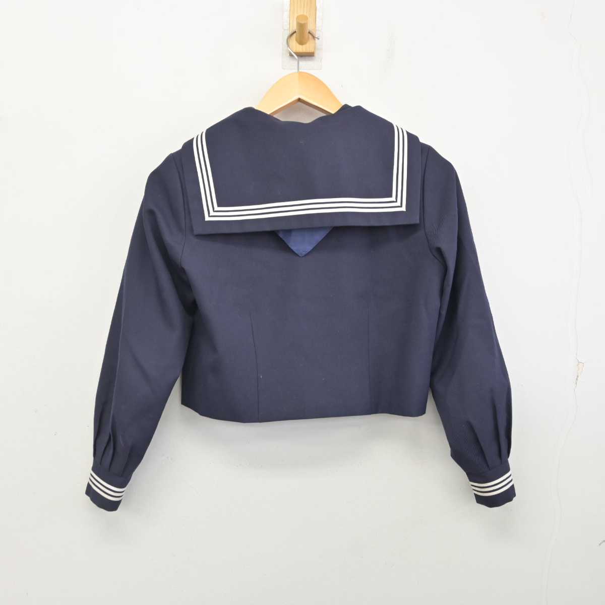 【中古】 学校名不明 女子制服 2点 (セーラー服) sf077062