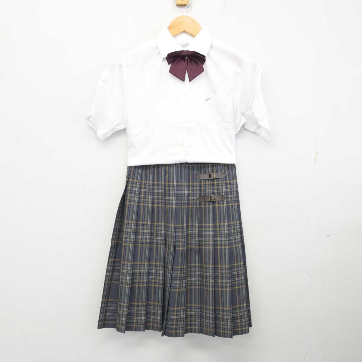 【中古】京都府 鳥羽高等学校 女子制服 3点 (シャツ・スカート) sf077077