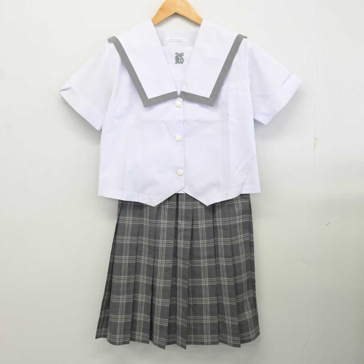 【中古】大阪府 岸和田市立産業高等学校 女子制服 2点 (セーラー服・スカート) sf077117