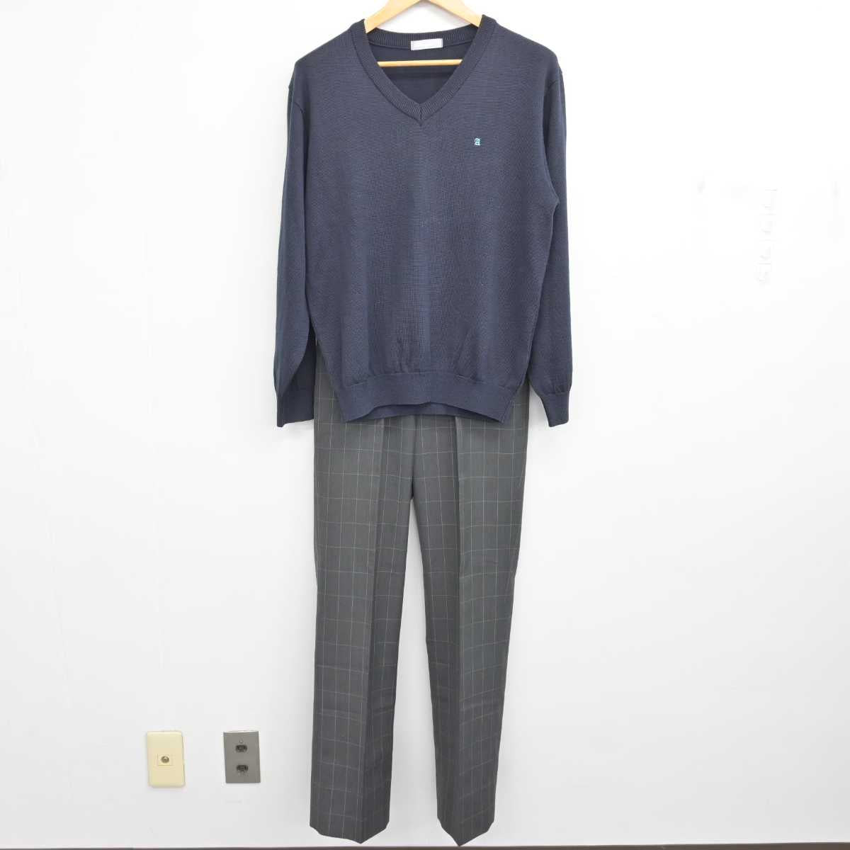 【中古】北海道 札幌厚別高等学校 男子制服 2点 (ニット・ズボン) sf077131