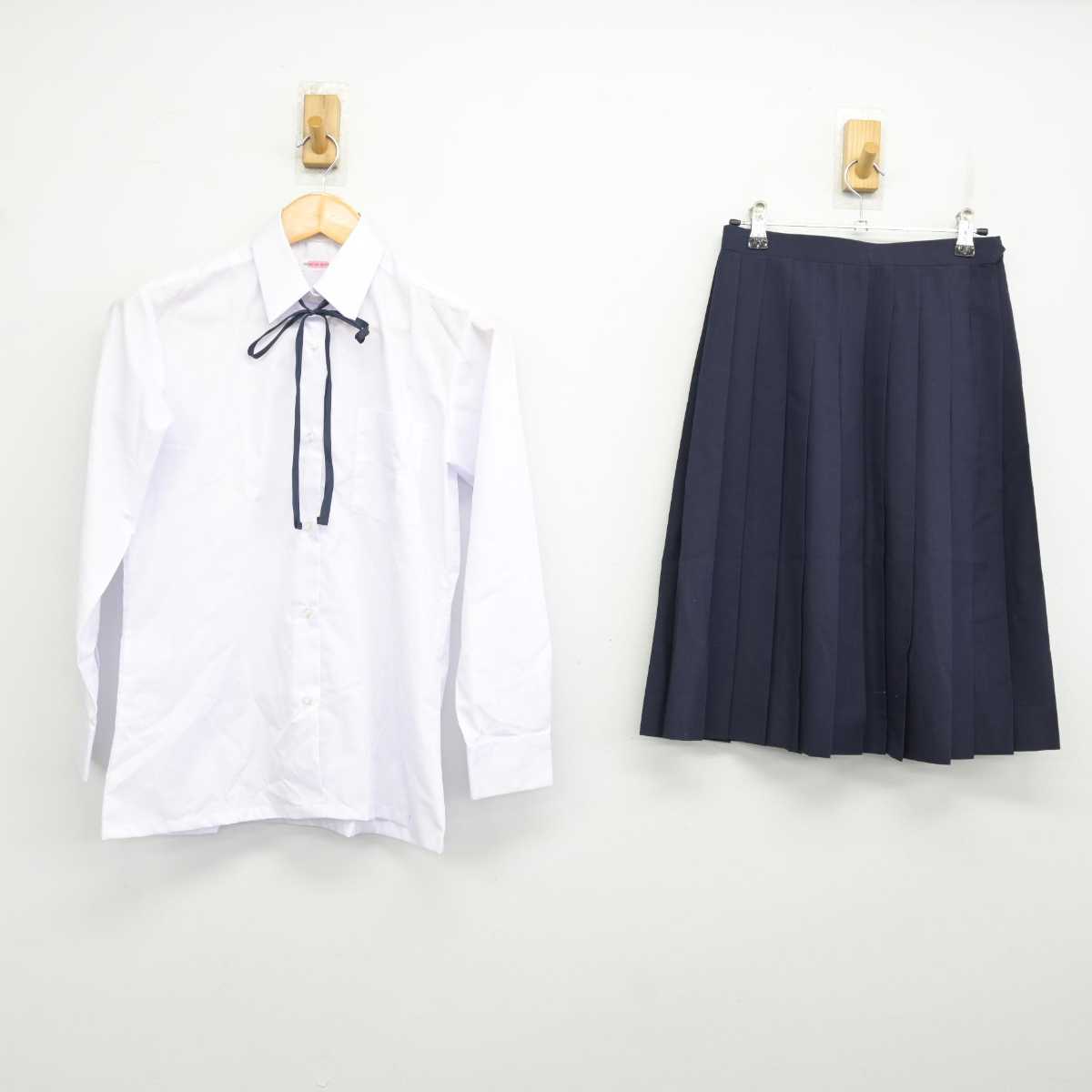 【中古】栃木県 小川中学校 女子制服 3点 (シャツ・スカート) sf077364