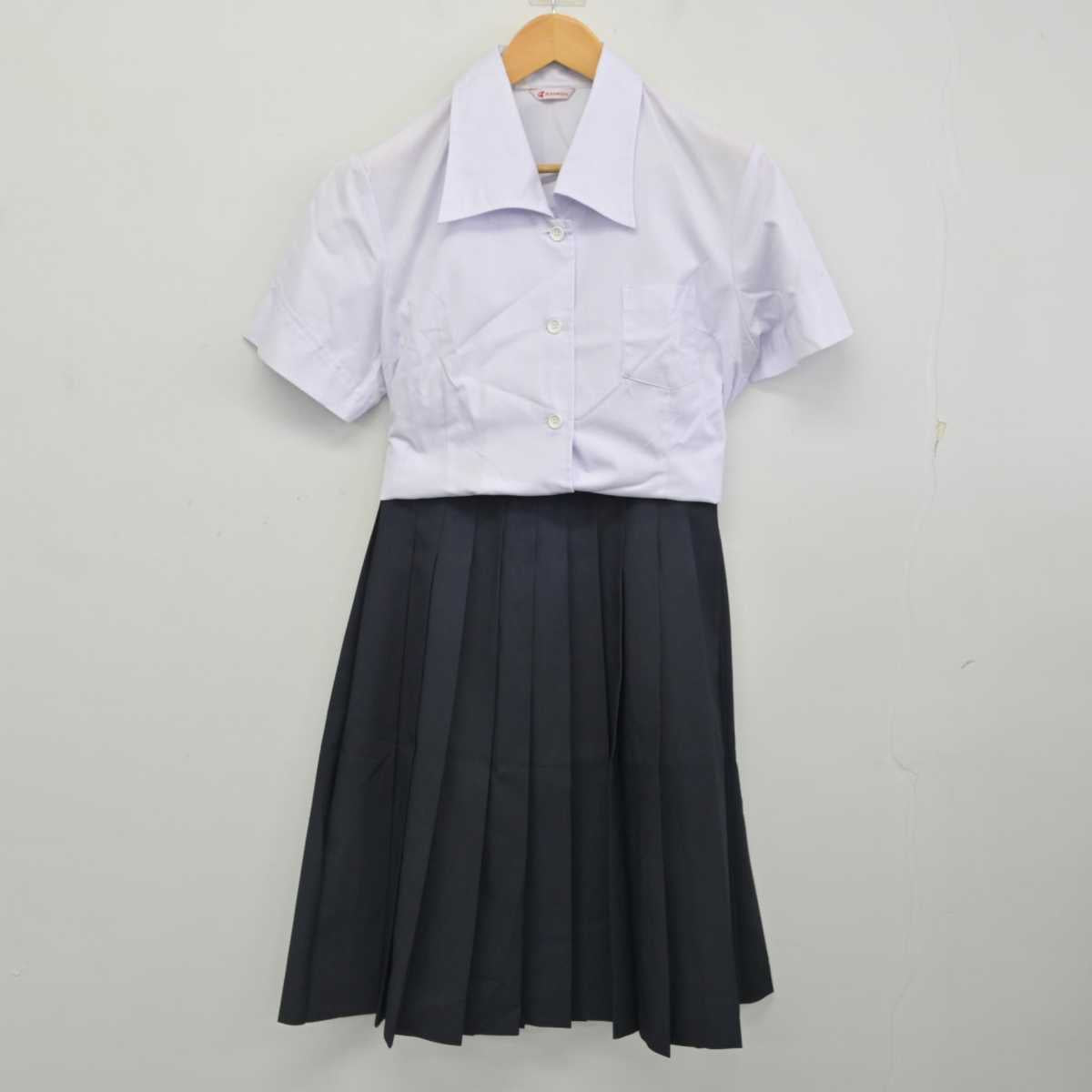 【中古】富山県 雄山高等学校 女子制服 3点 (シャツ・スカート) sf077392