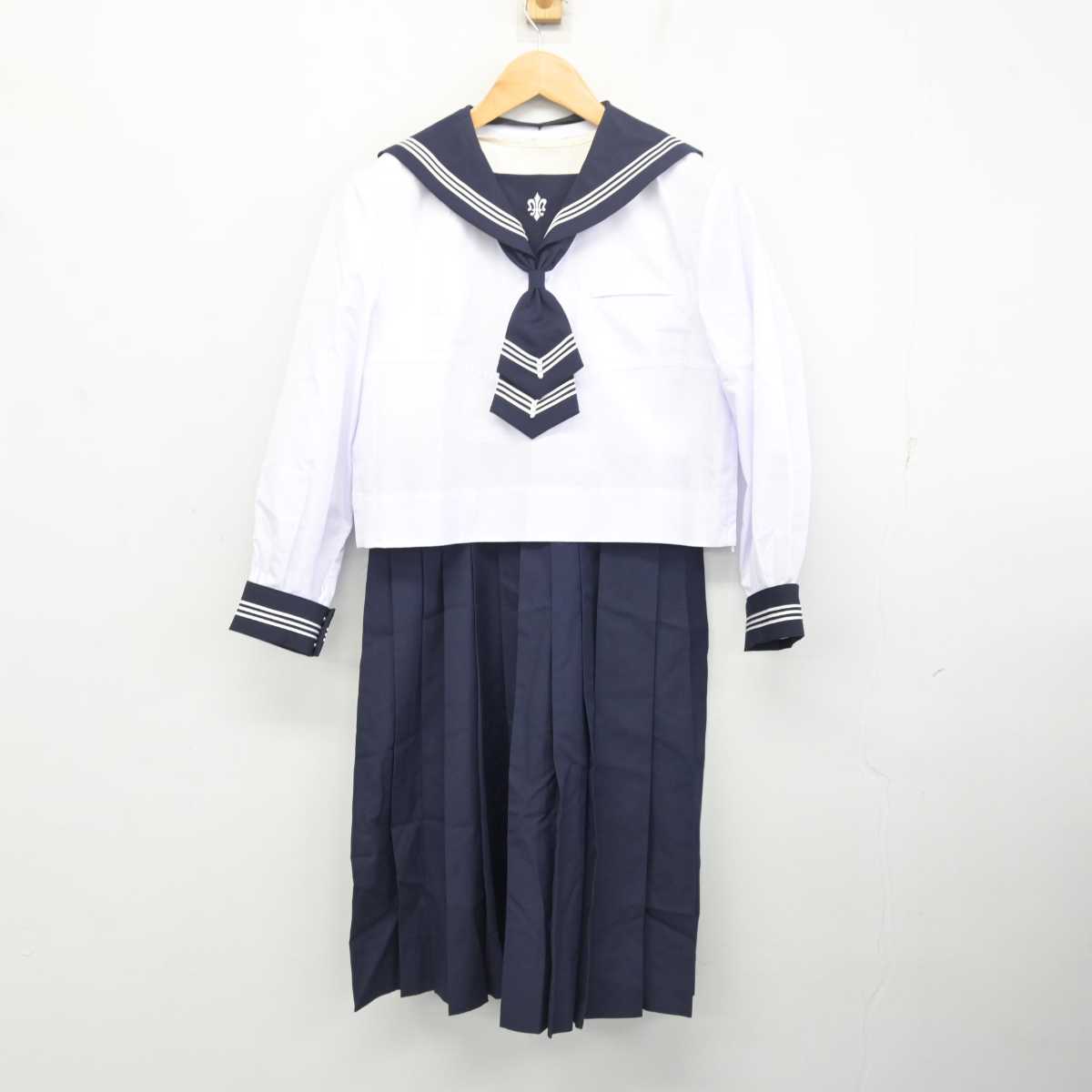 【中古】宮城県 仙台白百合学園中学校・高等学校 女子制服 3点 (セーラー服・スカート) sf077472