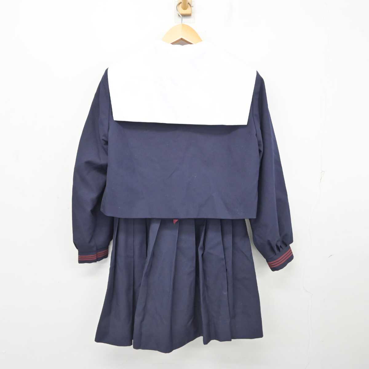 【中古】大阪府 茨木市立北中学校 女子制服 4点 (セーラー服・スカート・スカート) sf077563