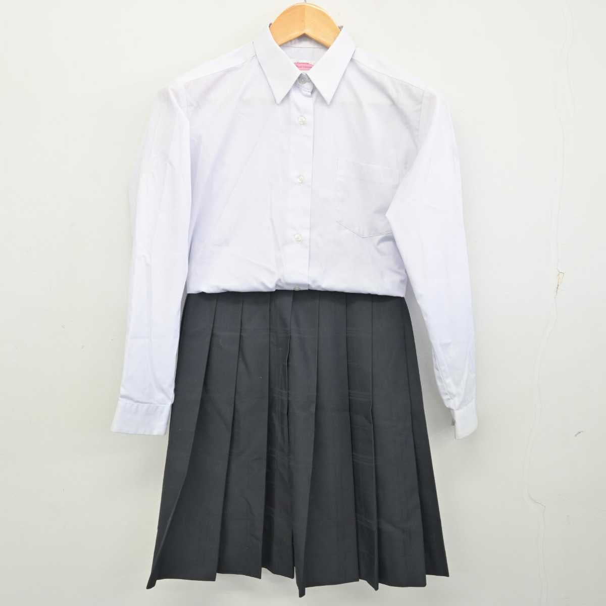 【中古】神奈川県 相模田名高等学校 女子制服 2点 (シャツ・スカート) sf077577