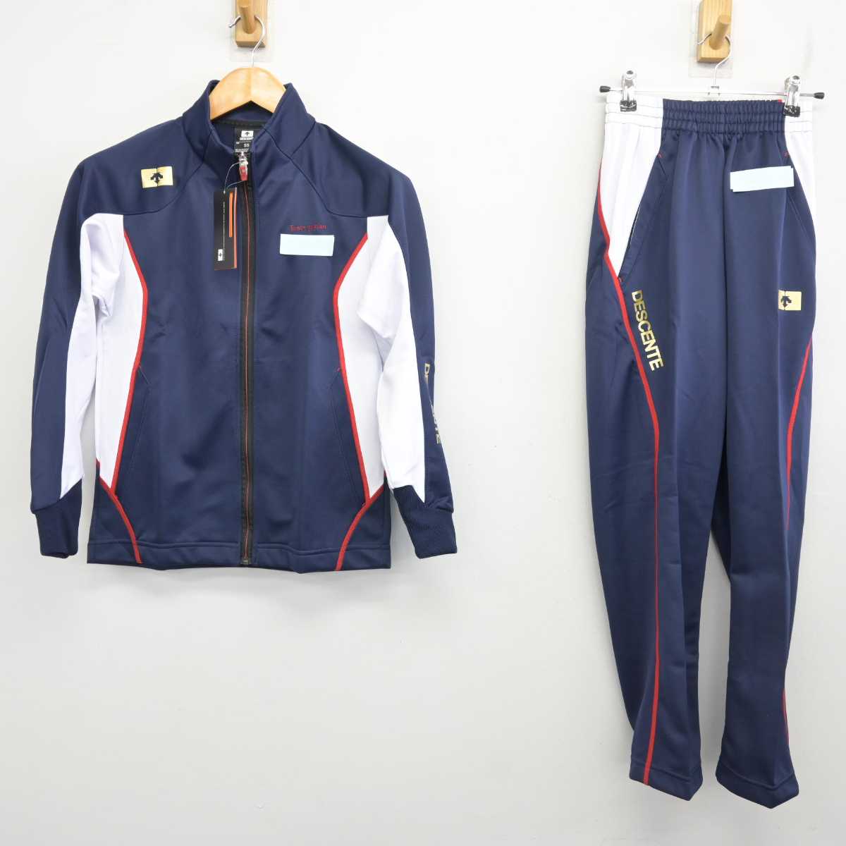 【中古】東京都 宝仙学園高等学校共学部理数インター 女子制服 2点 (ジャージ 上・ジャージ 下) sf077672