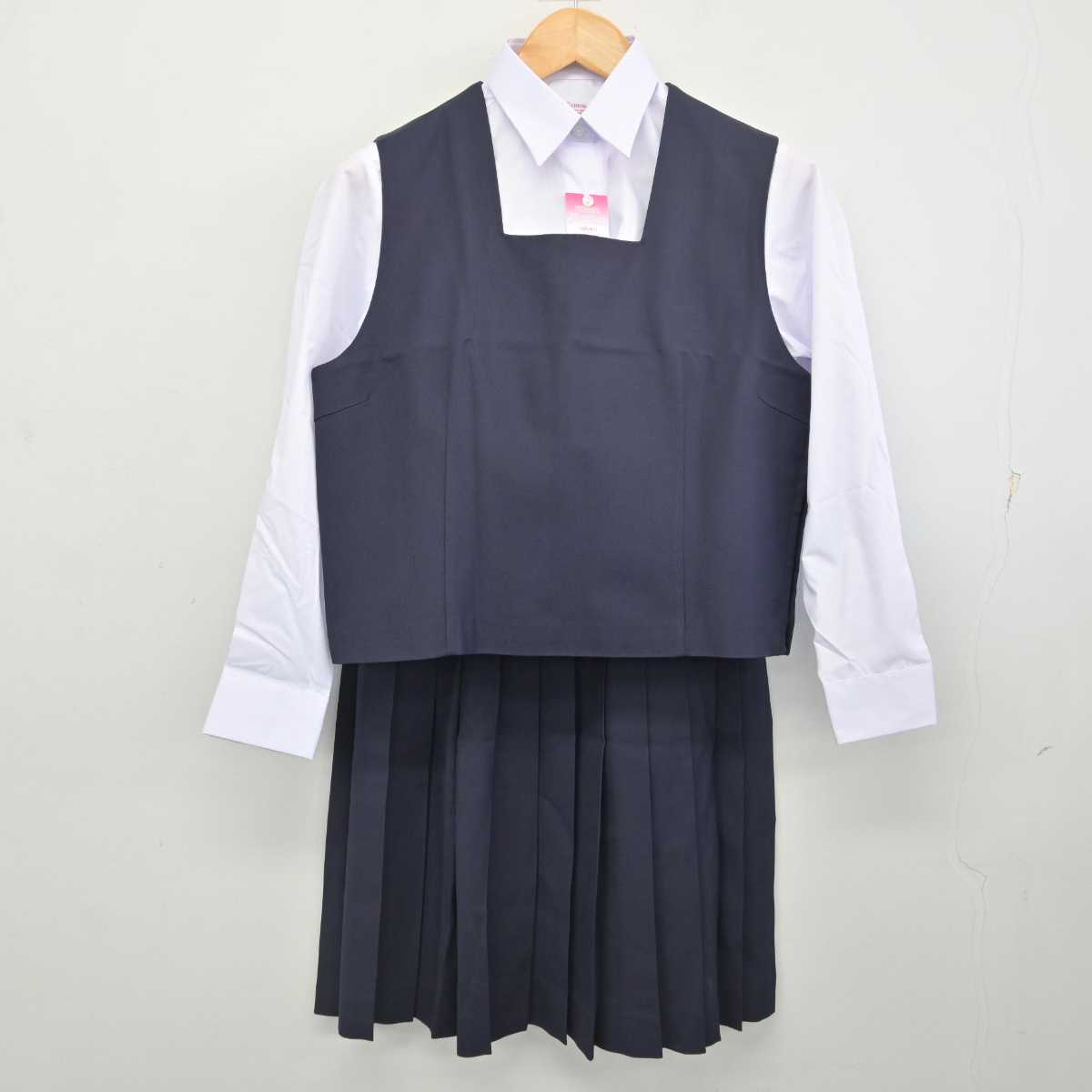 【中古】東京都 砧中学校 女子制服 4点 (ブレザー・ベスト・シャツ・スカート) sf077692