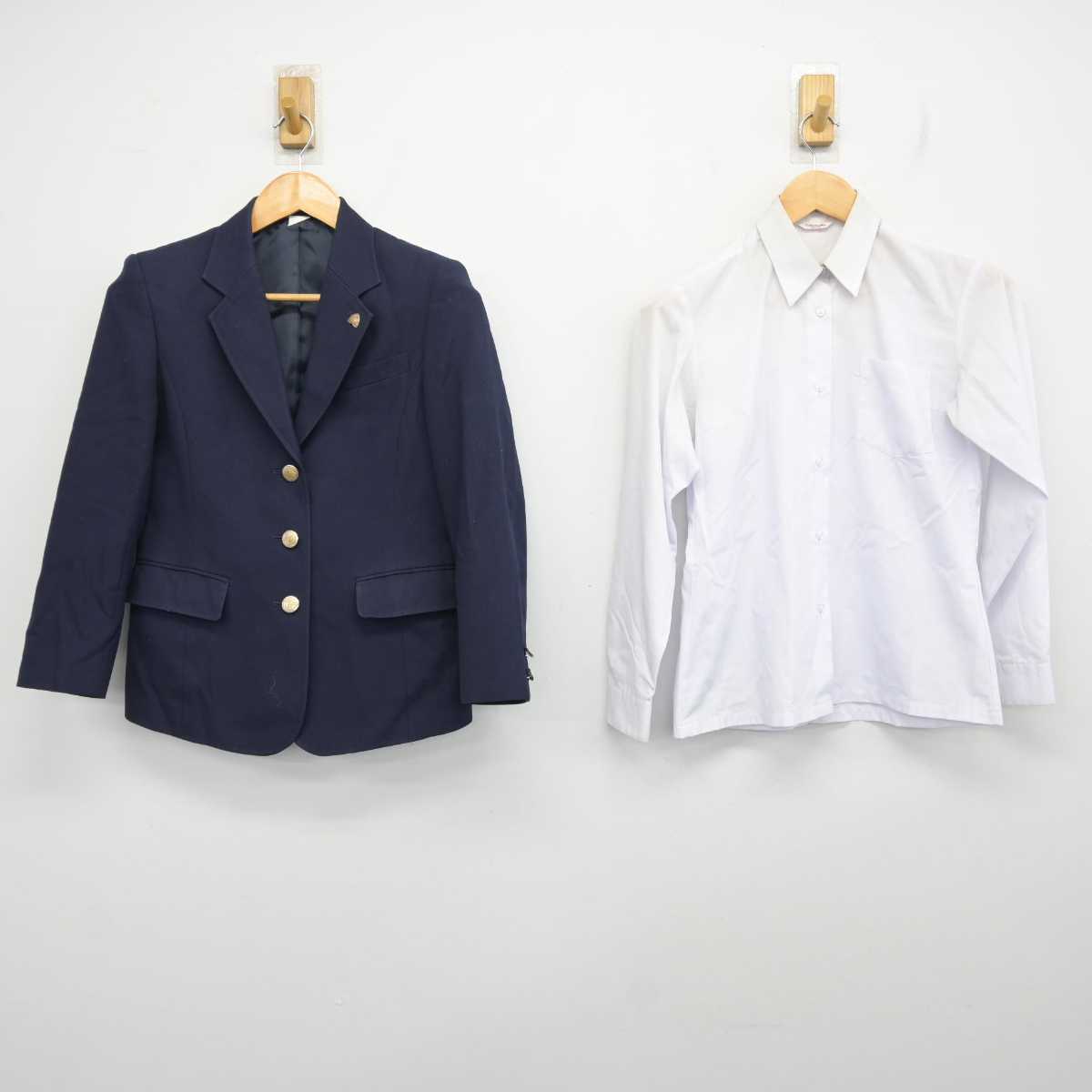 【中古】熊本県 必由館高等学校 女子制服 3点 (ブレザー・シャツ) sf077716