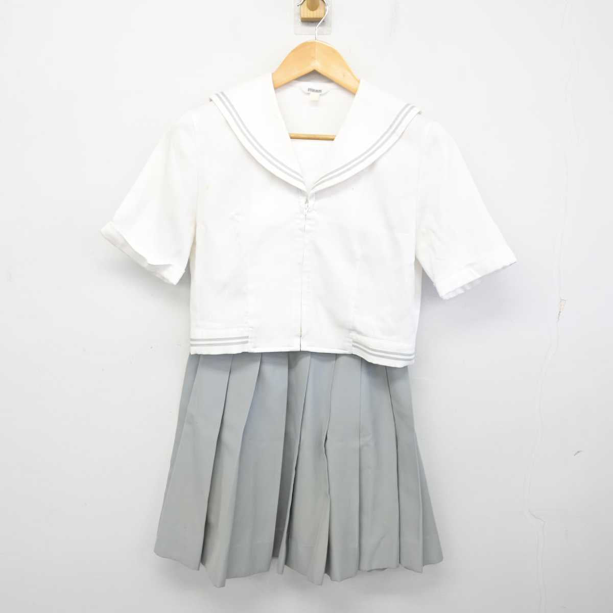 【中古】群馬県 高崎健康福祉大学高崎高等学校 女子制服 2点 (セーラー服・スカート) sf077799